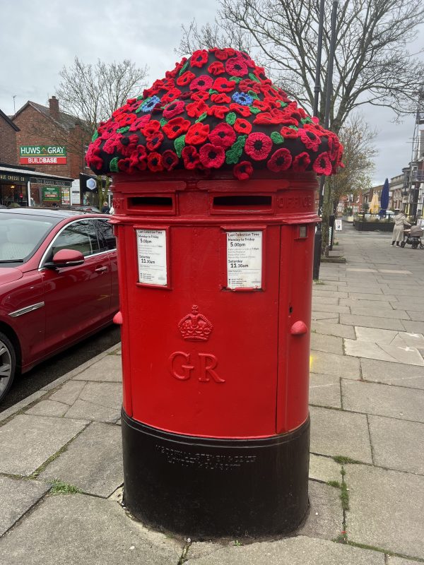 Beginners Crochet Topper New Postbox topper - southport u3a beginners crochet